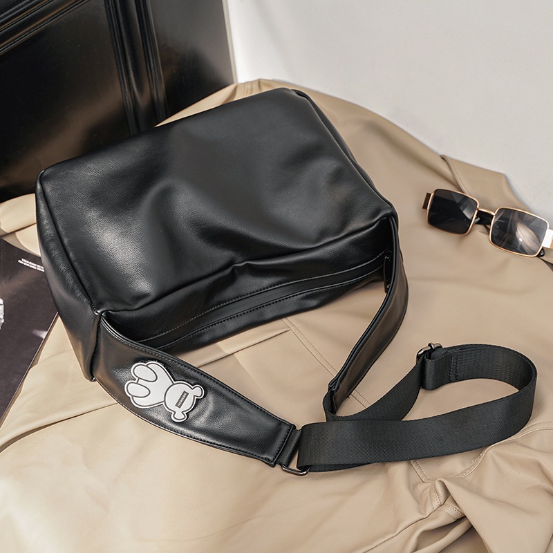 TÚI XÁCH DA HỌA TIẾT GẤU DỄ THƯƠNG