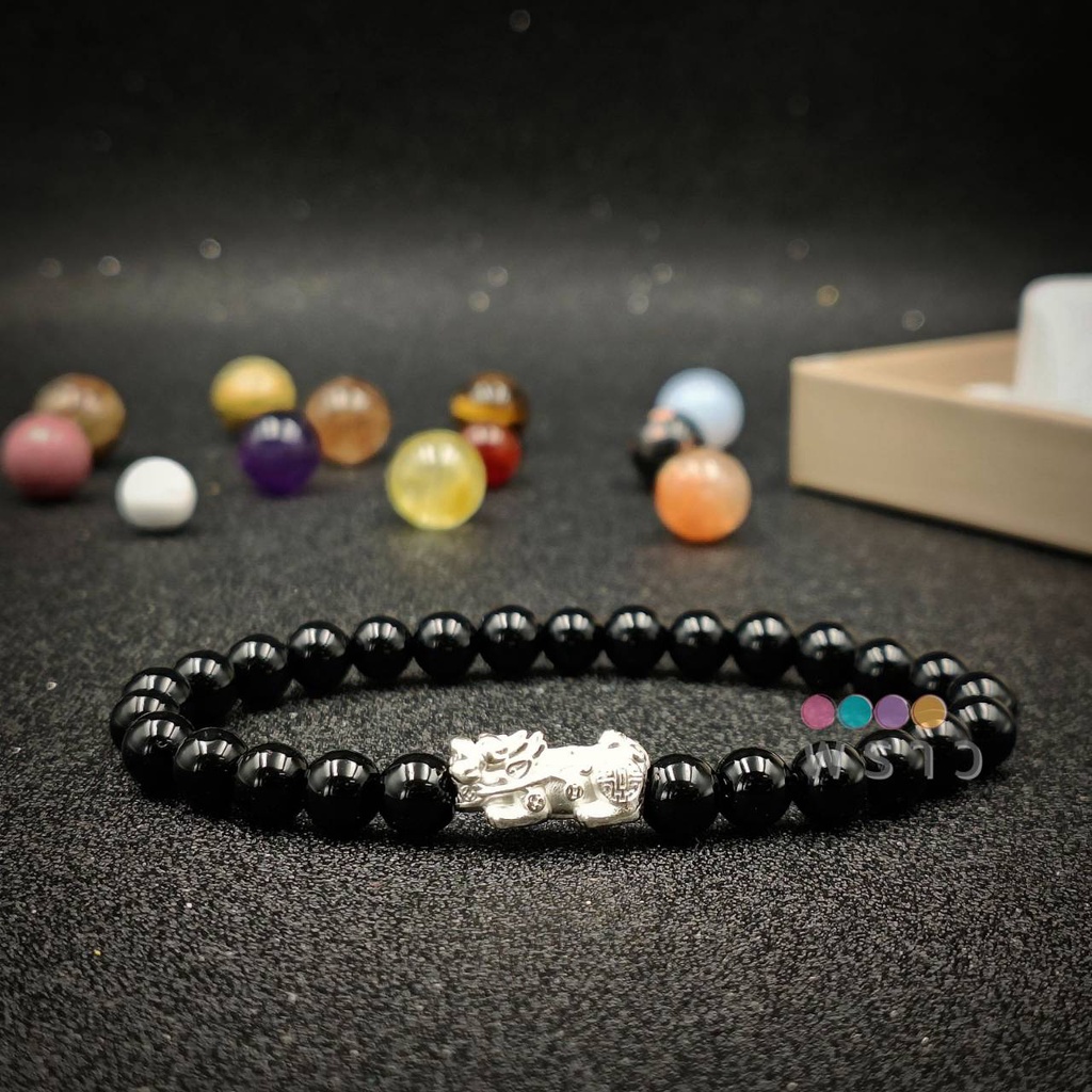 Pixiu làm bằng bạc nguyên chất 1,5 Cm.+ Chuyển (Onyx) 6 Mm. Sức mạnh của việc biết được tương lai và