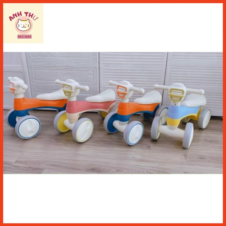 Xe Chòi Chân 4 Bánh Xe Thăng Bằng Cho Bé 1-5 tuổi Có Đèn Nháy Và Nhạc