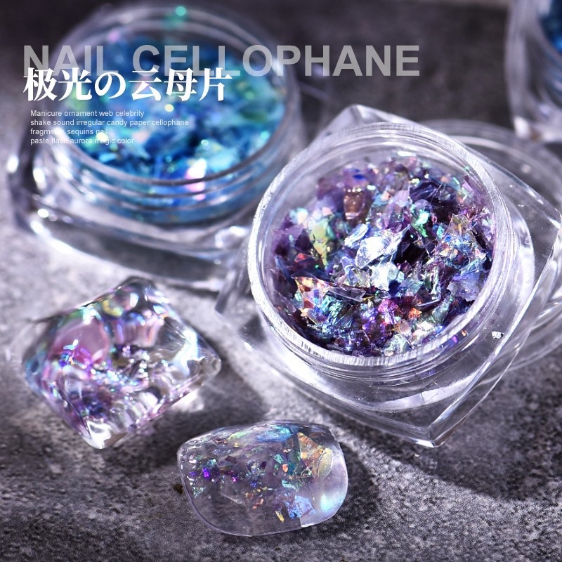 nhũ khổng tước trang trí móng