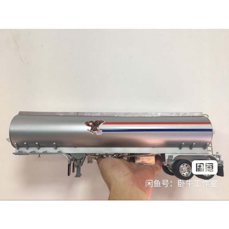 Xe mô hình rơ mooc bồn 1:32