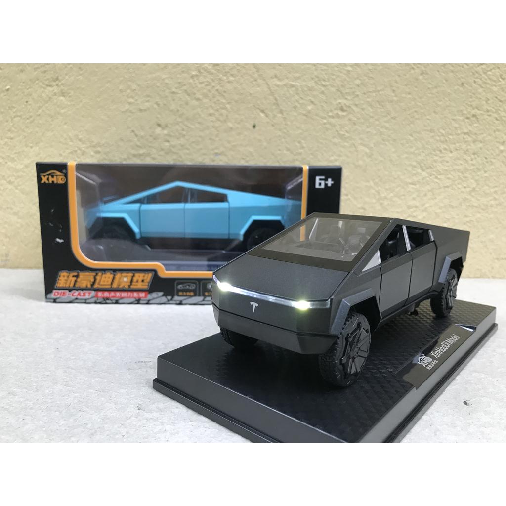 Mô hình xe bán tải Tesla Cybertruck 2023 1:32