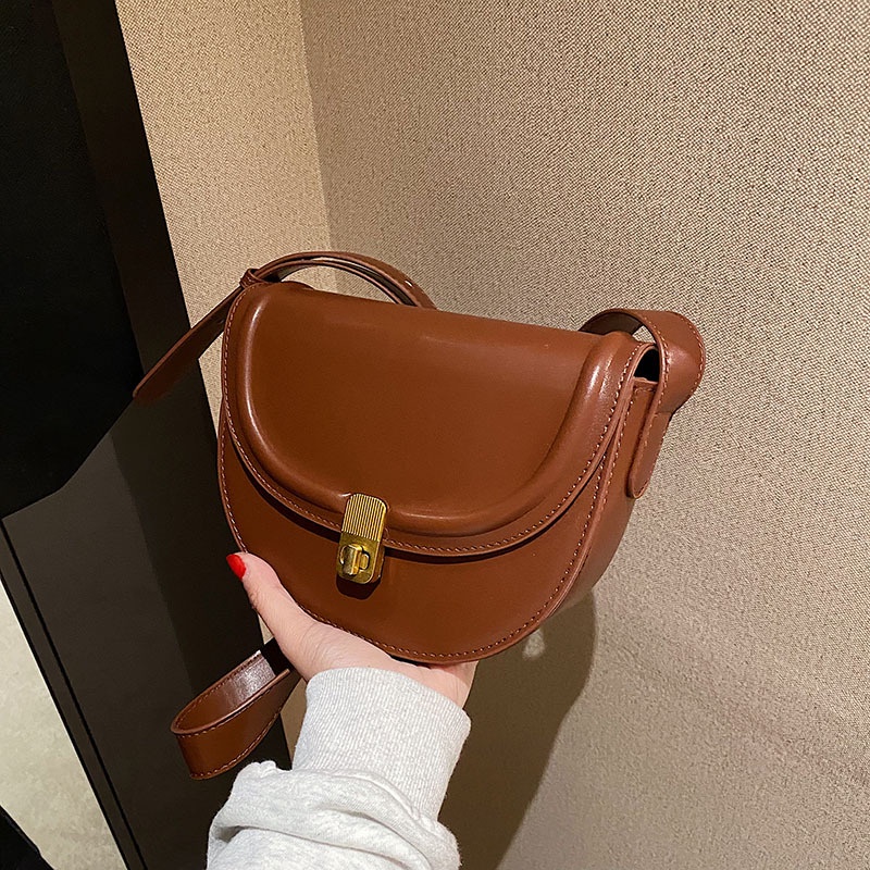 Túi yên ngựa IELGY có thể điều chỉnh phong cách retro dành cho nữ