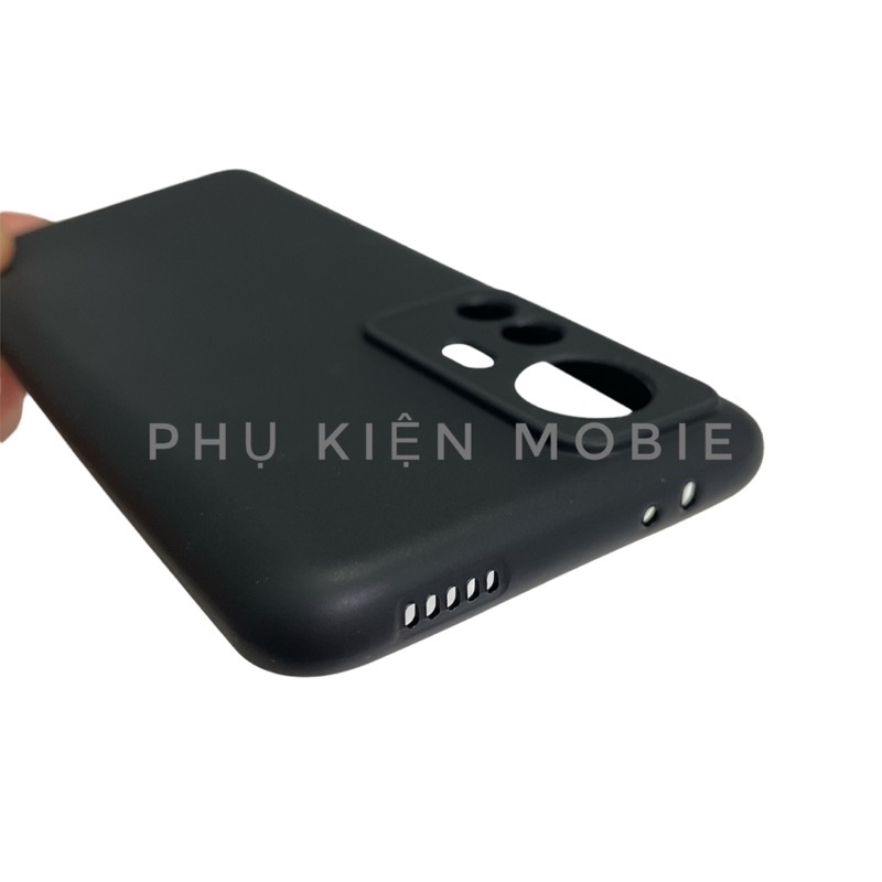 Ốp lưng silicon đen nhám cho Xiaomi Redmi K50 Ultra/ Mi 12T/12T Pro không bám vân tay, khoét riêng từng mắt camera.