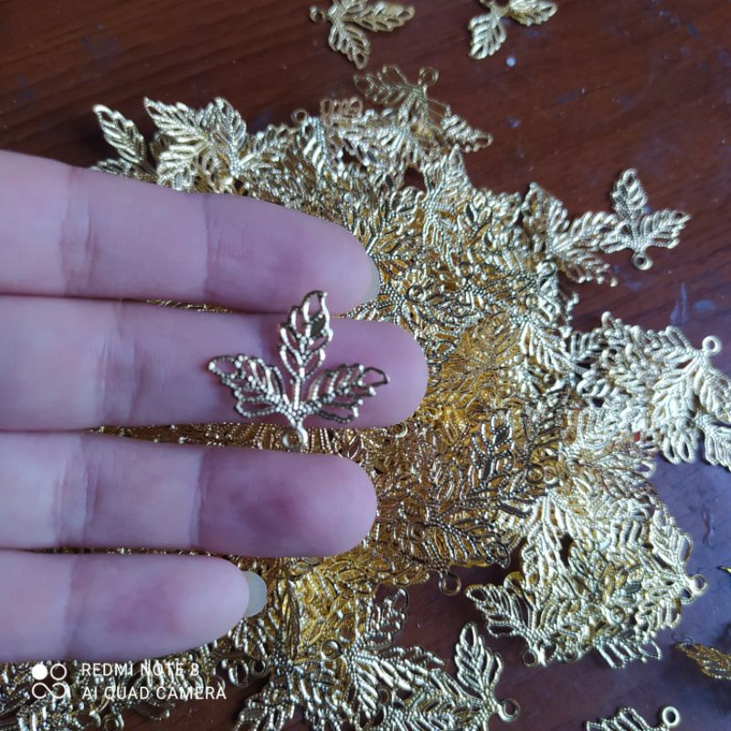 10 lá làm trang sức