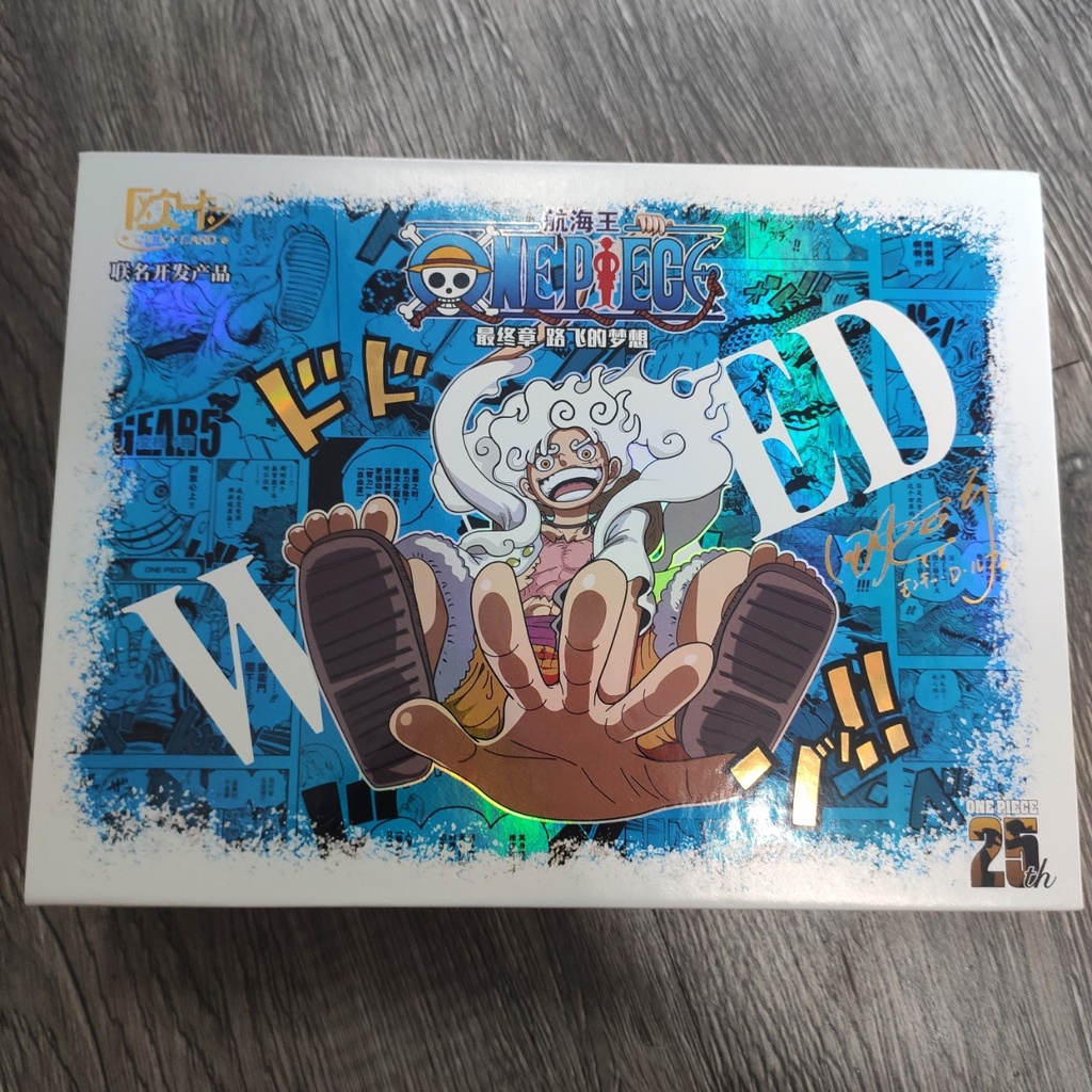 Hộp rỗng chứa thẻ bài