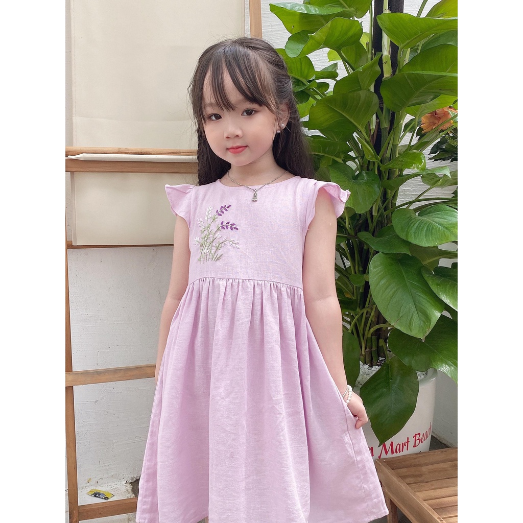 Áo đầm linen cổ tròn thêu hoa lavender cho bé gái