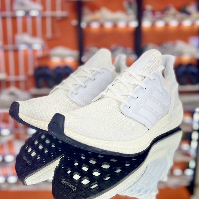 GIÀY THỂ THAO ULTRA BOOST 6.0 TRẮNG TẶNG KÈM BỘ QUÀ TẶNG GIÁ TRỊ