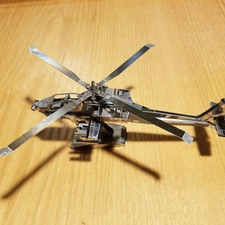 MÔ HÌNH 3D KIM LOẠI LẮP RÁP AH - 64 APACHE - HÀNG NHẬP KHẨU