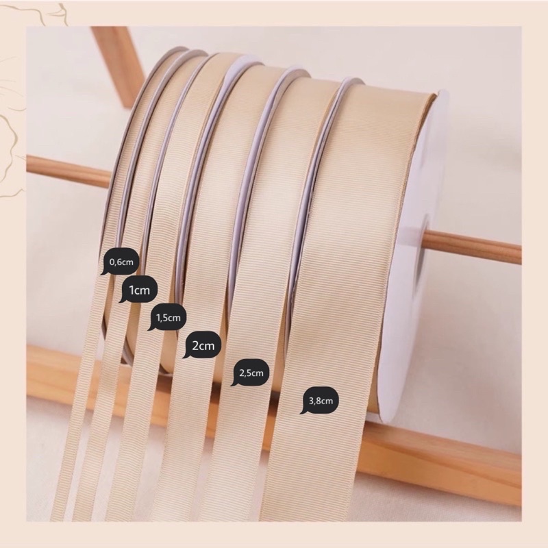 Ruy băng gân gói quà