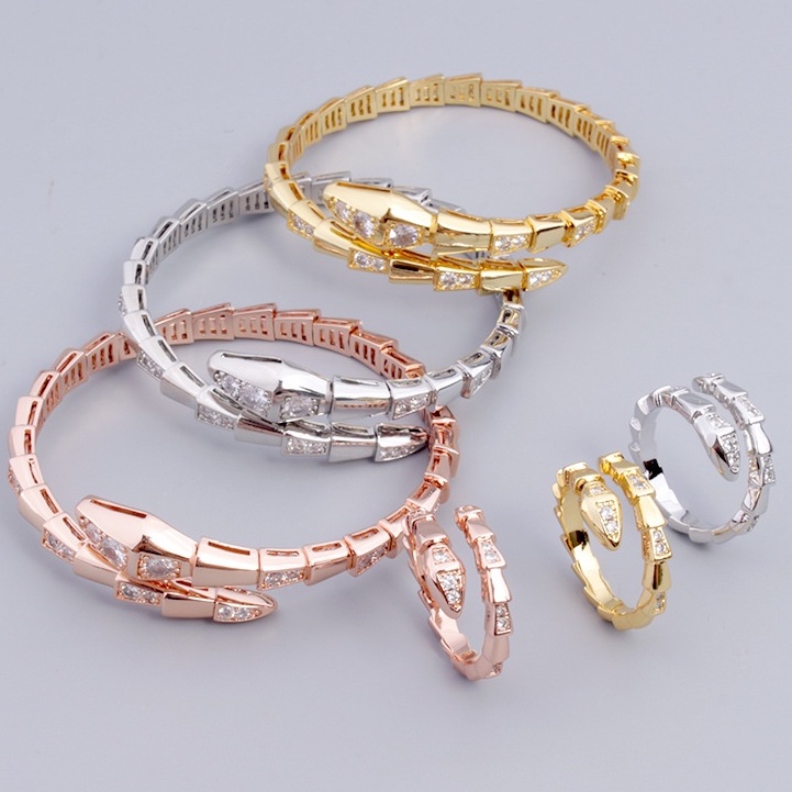 Vòng Tay Hình Rắn Độc Đáo Cho Cặp Đôi