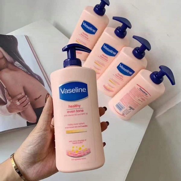 Sữa Dưỡng thể Vaseline 400ml Body Lotion Mỹ trắng da ,mịn màng, cấp ẩm chuyên sâu - Chính Hãng