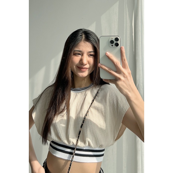 Áo croptop ôm thun waffle không tay phối bo