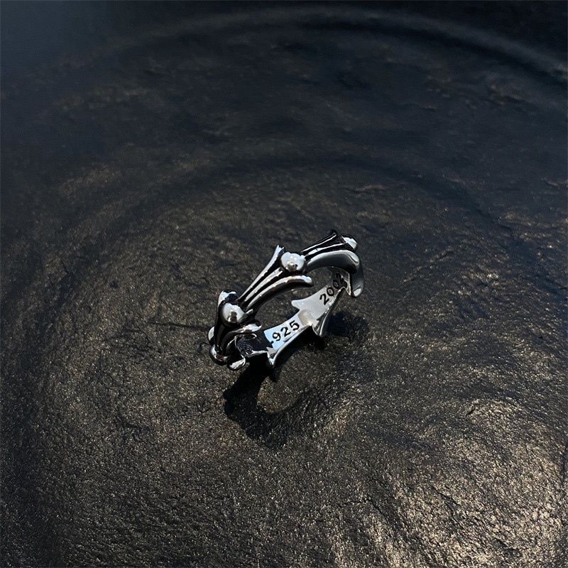 Nhẫn chromehearts