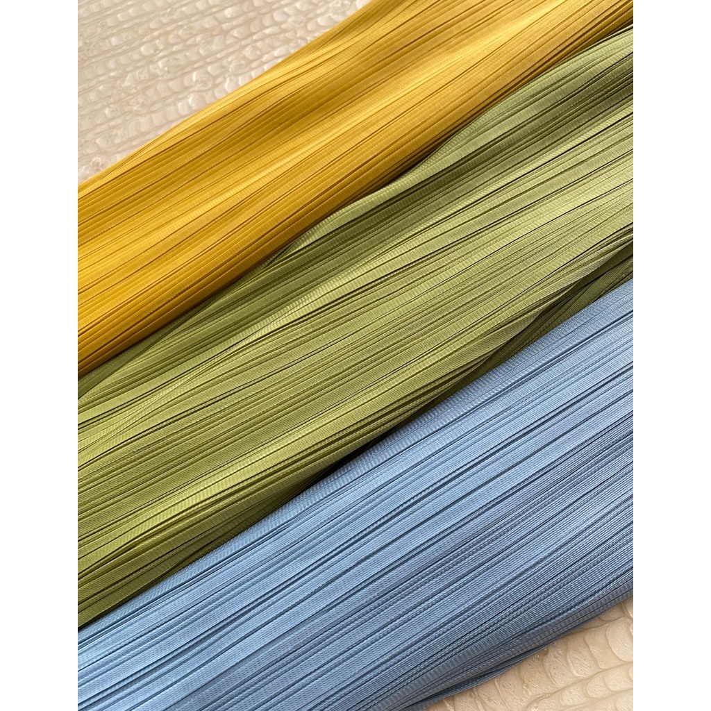 Issey Miyake Bộ Áo Sát Nách Dáng Rộng + Quần Ống Rộng Lưng Cao Thời Trang Mùa Hè Cho Nữ