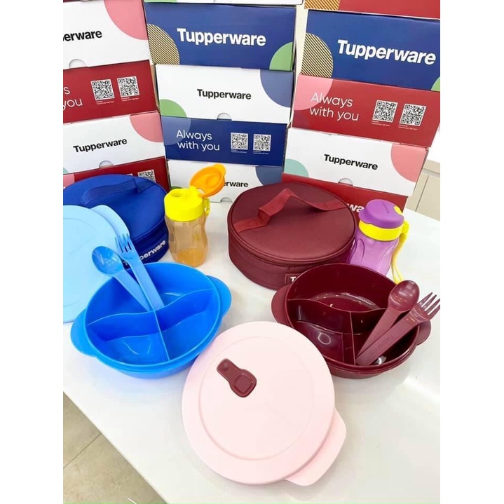 Hộp cơm chia ngăn dùng trong lò vi sóng có túi giữ nhiệt, muỗng , nĩa Tupperware Crystalwave Lunch Set cho văn phòng