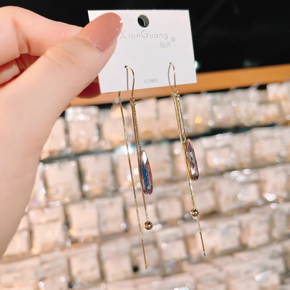 Khuyên Tai Dáng Dài Đính Đá Thạch Anh Tím Cao Cấp Thời Trang Mới Đơn Giản Dễ Phối Đồ Dành Cho Bạn Nữ