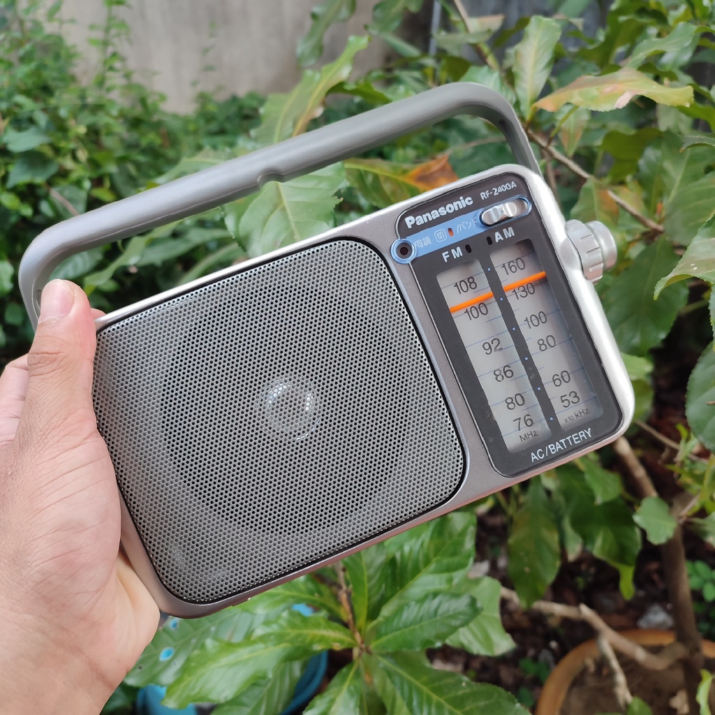 Đài radio Panasonic RF-2400A (Hãng bãi Nhật)