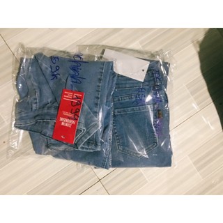 Quần jear shop sale hàng bao đẹp  .co giãn nhẹ lưng tới rún .fom đẹp ôm đùi . thích hợp đi chơi .đi làm . năng động thoa