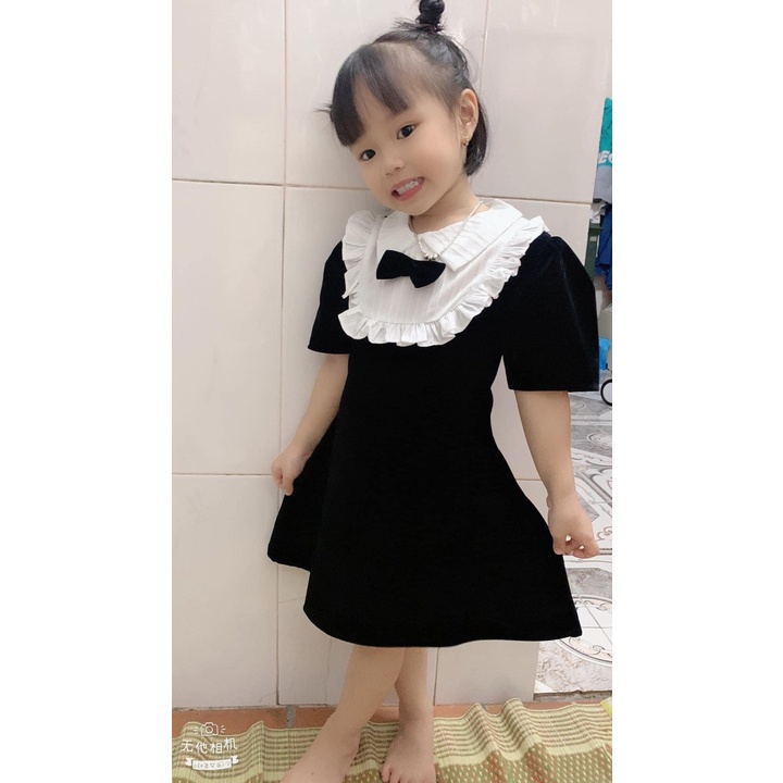 BÁN SỈ VÁY NHUNG ĐEN BÉ GÁI CỔ SƠ MI TRẮNG BÈO NƠ ĐEN