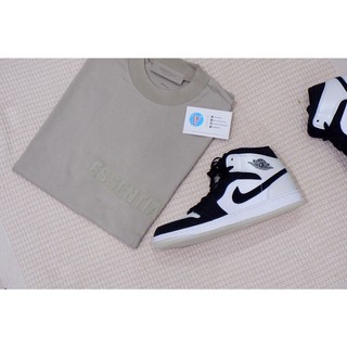 [ 100% Chính Hãng ] Essentials FW22 “Smoke” tee hàng có sẵn