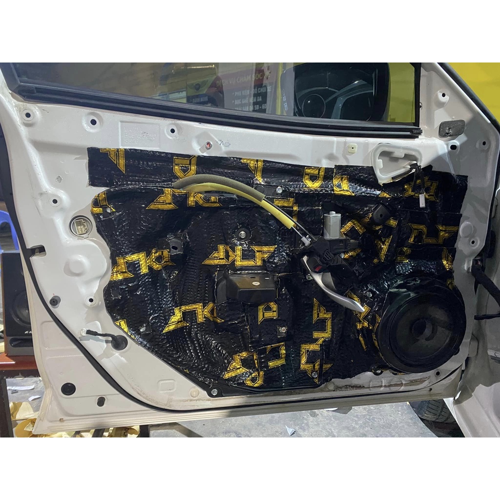 Chống ồn, cách âm 2 lớp DLF cao cấp cho xe ô tô, xe hơi kích thước 46x80 cm, dày 2mm