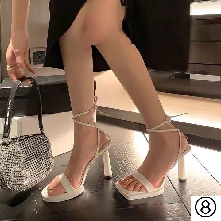 Sandal Cao Gót Hở Ngón Mũi Vuông Phong Cách Thời Trang Mùa Hè Mới 2022