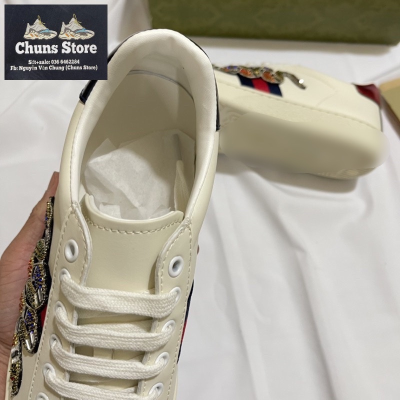 Giày sneaker GC rắn đính đá trắng kem đế thơm vani mới
