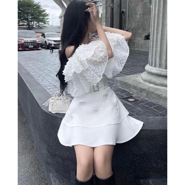 DII COLLECTION - Bộ sản phẩm thiết kế trễ vai thắt belt không kèm nơ đá