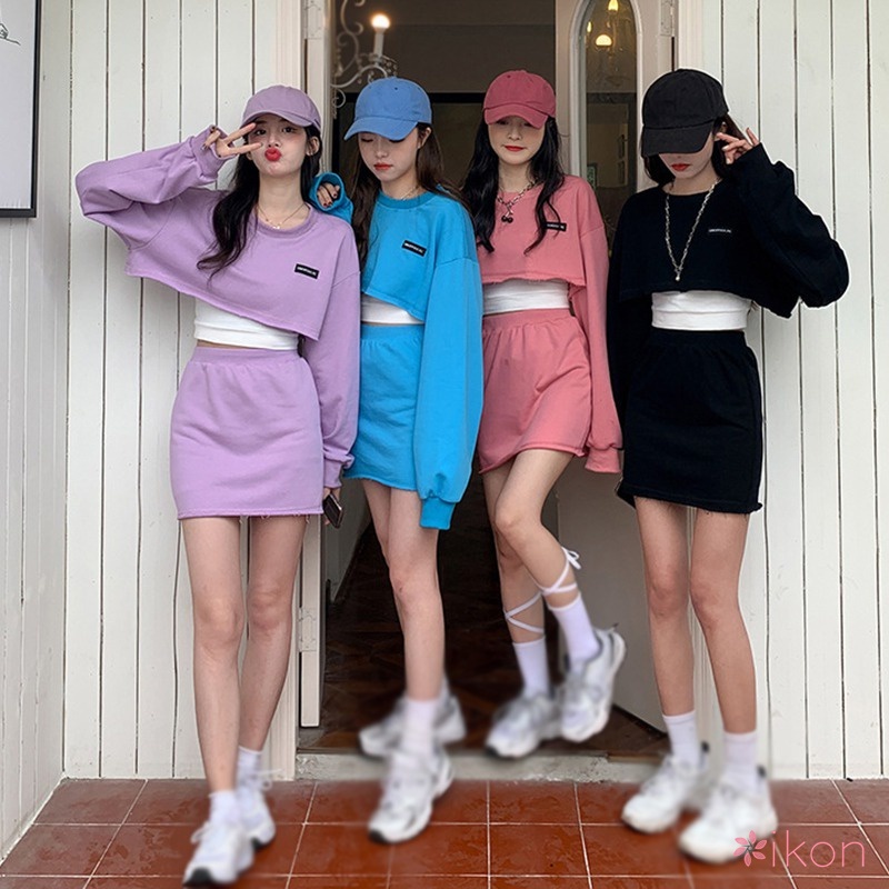 Set 2 Món Áo Thun Tay Dài In Chữ + Chân Váy Thời Trang Cho Nữ