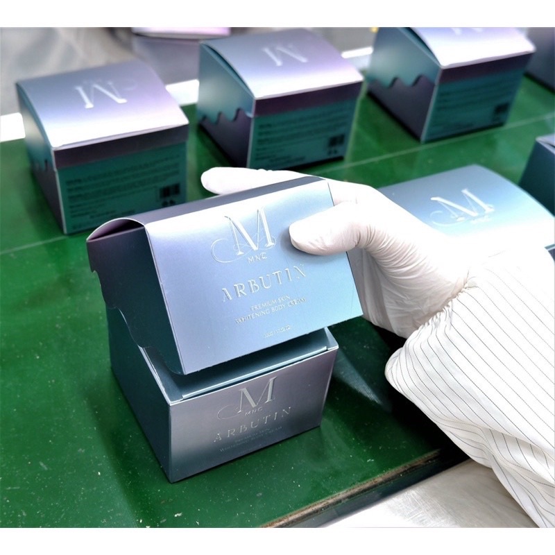 Kem dưỡng trắng toàn thân body kích Trắng Da Body Arbutin MNC
