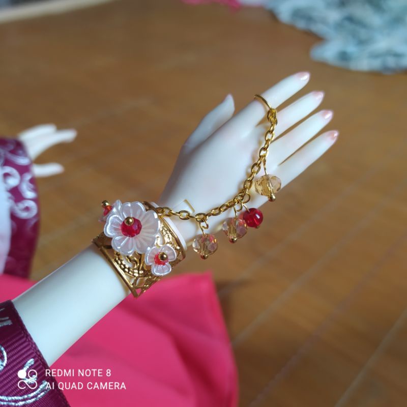 Vòng tay búp bê 60 cm