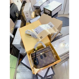 Túi đeo chéo thời trang cao cấp fullbox