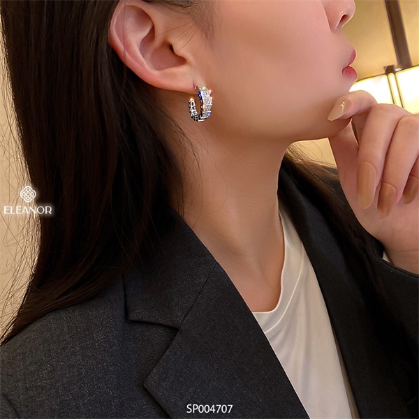 Bông tai nữ chuôi bạc 925 Eleanor Accessories đính đá dáng cong chữ C phụ kiện trang sức 4707