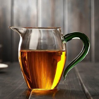 Tống trà thủy tinh chịu nhiệt, lọc trà thủy tinh có tay cầm tiện dụng,lược trà