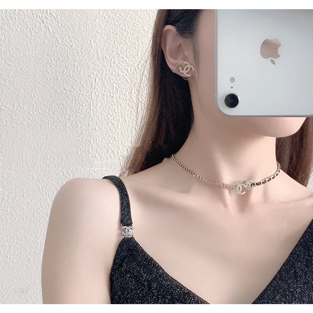 Dây Chuyền Da Màu Đen Đính Kim Cương Thời Trang