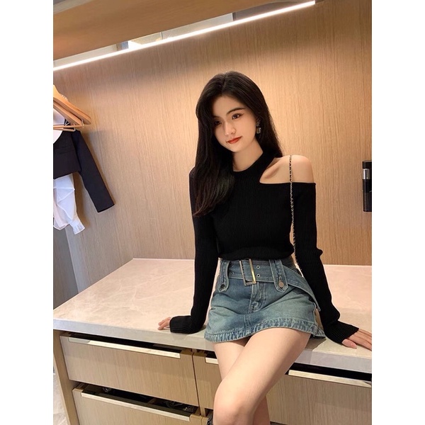 Áo kiểu croptop tay dài lệch vai xinh