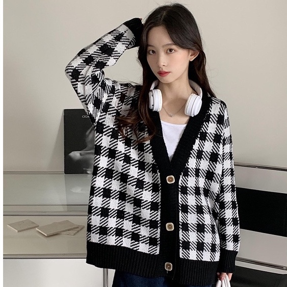 Áo Cardigan Len Chất Dày Khuy Vuông Kẻ Caro Đen Nâu