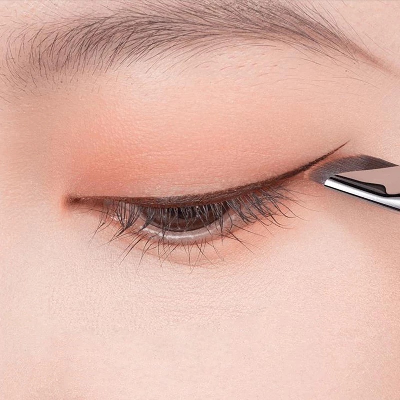 1 Cọ Trang Điểm Mắt / Lông Mày Đầu Dẹt Siêu Mỏng Cho Nữ
