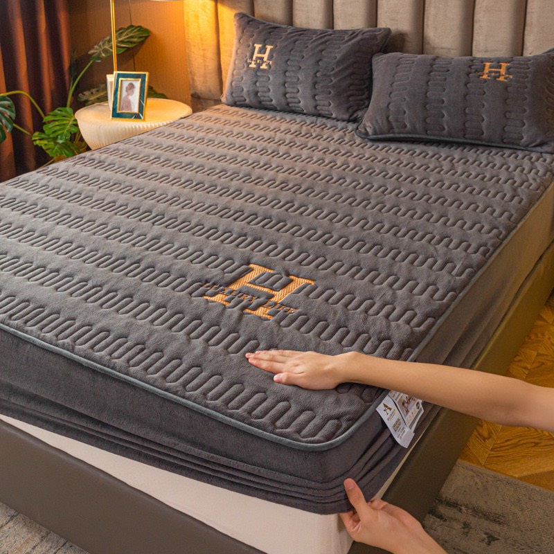 Bộ ga gối nỉ nhung chữ H trần bông cao cấp, ga giường trần bông bo chun kèm đôi vỏ gối cao cấp siêu mềm mịn