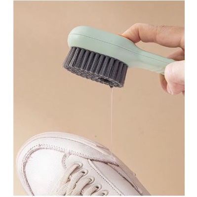 Bàn chải cọ giày tiện dụng có ngăn chứa dầu