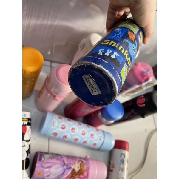 Bình nước từ Nhật sắc màu cho trẻ em..