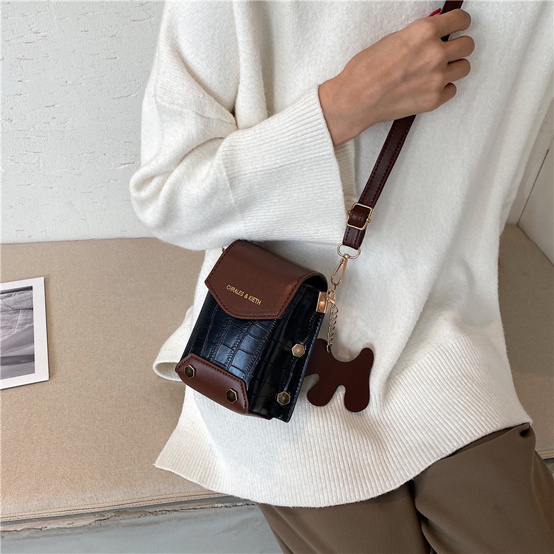 Túi đeo chéo nữ mini phong cách trẻ trung ca tính AVAISTORE TD10