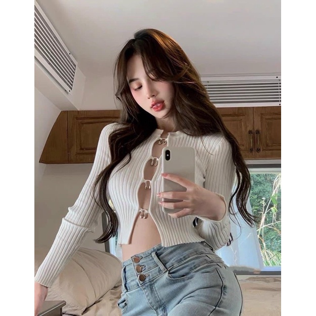 Áo Len TD 4 Mắc Cài