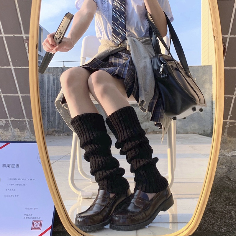 11 mẫu tất ống len cao cổ giữ ấm phong cách lolita - vớ bắp chân đính bông thời trang Y2K
