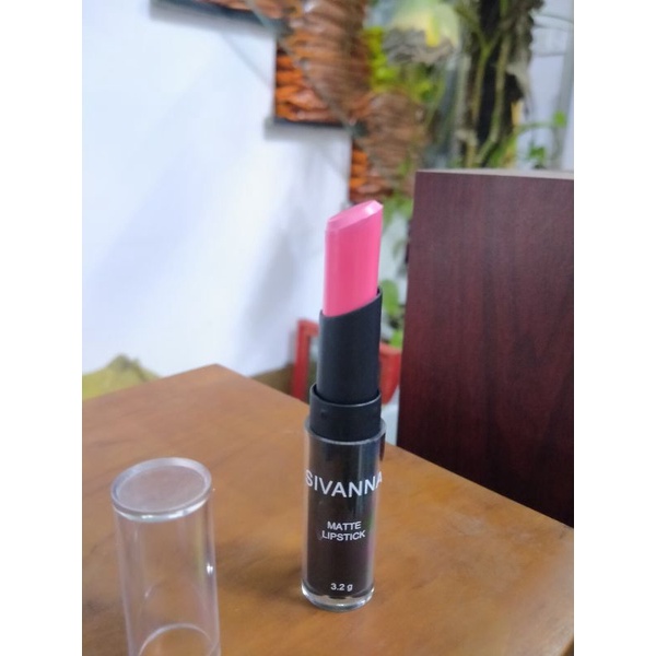 Son Thỏi Lì Sivanna y hình