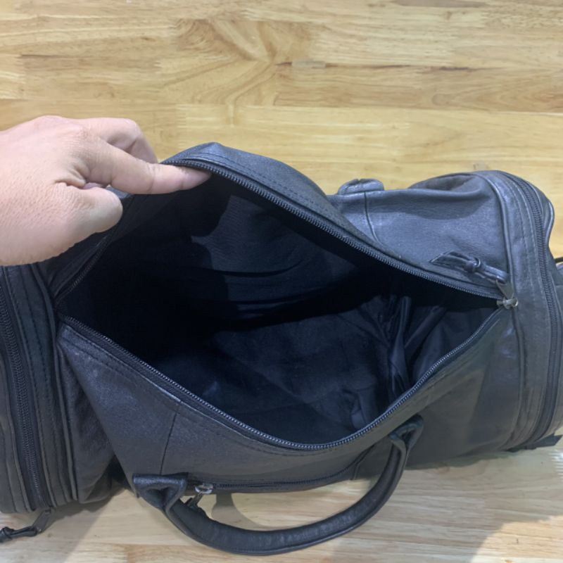 Túi du lịch trống da d.ê secondhand  06211122