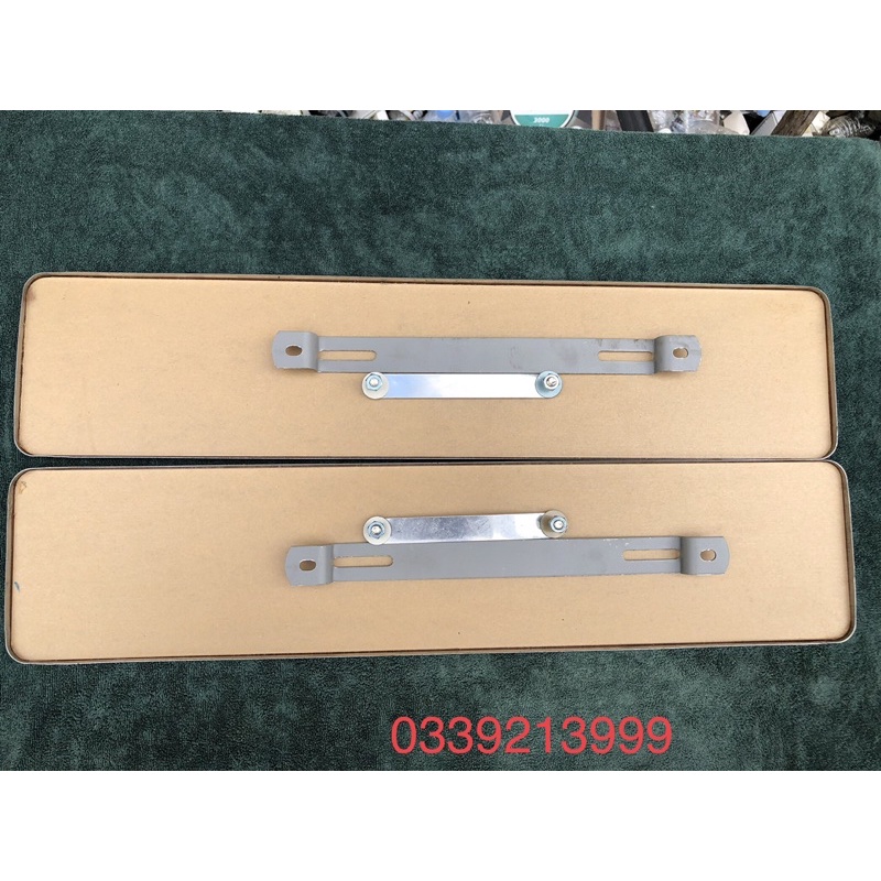 Vỏ biển số mẫu mới-INOX 304(mẫu đổi từ chữ nhật sang mẫu biển dài)