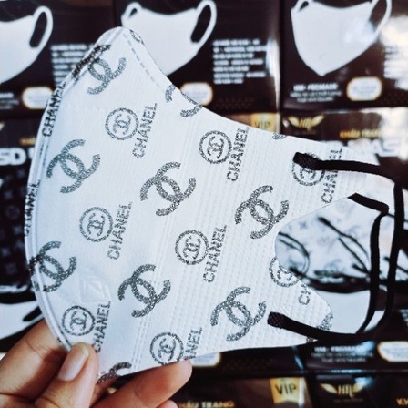 Khẩu Trang 5D HM Pro Phom Chuẩn Đẹp, Quai Đen Cá Tính