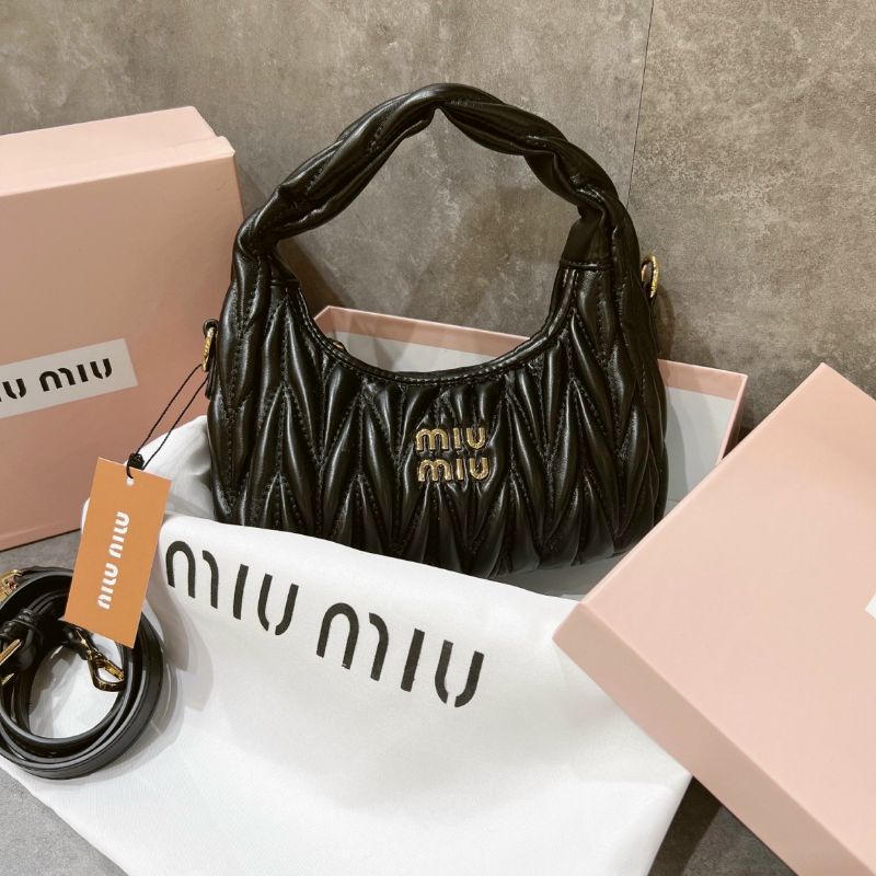 Túi kẹp nách miumiu nhúm da mềm fullbox